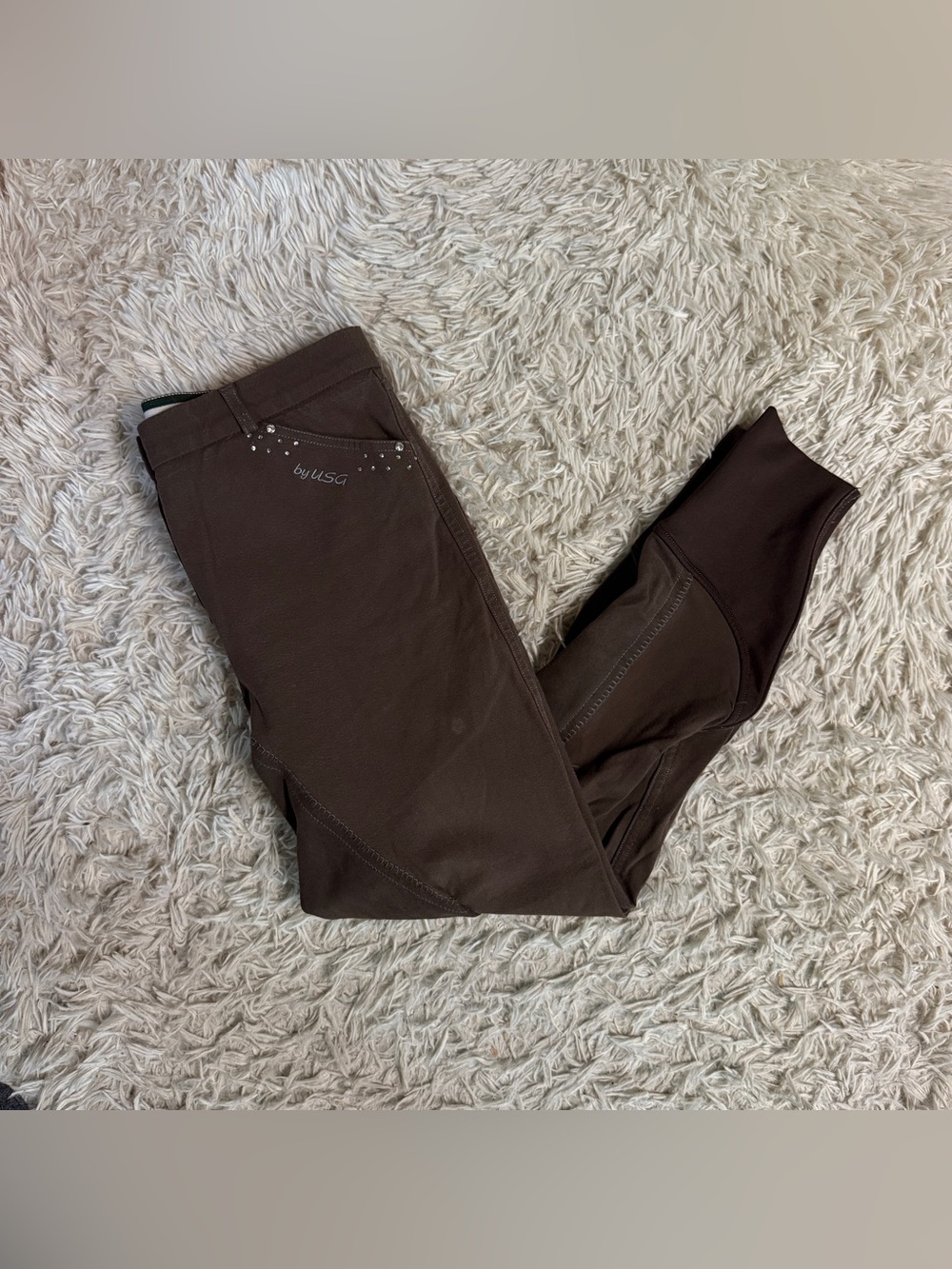 Women’s Size 32R Brown USG Full Seat Horseback Riding Breeches. Good Condition.